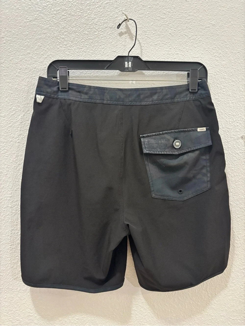 Vuori Men's Swim Shorts Size 28 Black With Camo